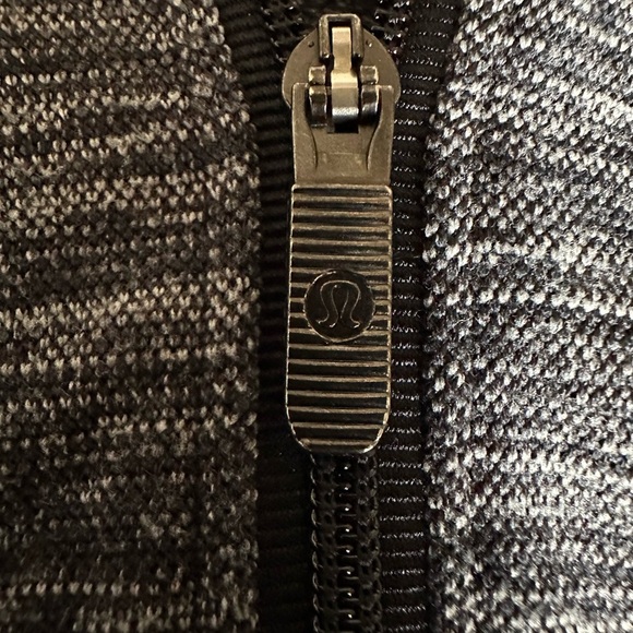 Lululemon Swiftly Wool 1/2 Zip Thermo 4-Way Stretch Shirt Women Sz 4 Black White - Picture 3 of 10